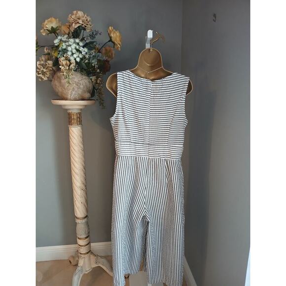 Perception Jumpsuit Womens Sz 8 White Black Striped Sleeveless Wide Leg Back Zip - Picture 4 of 6